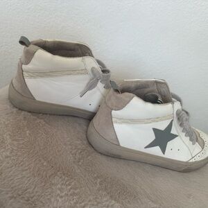 ShuShop White and Gray Star Kids Sneakers